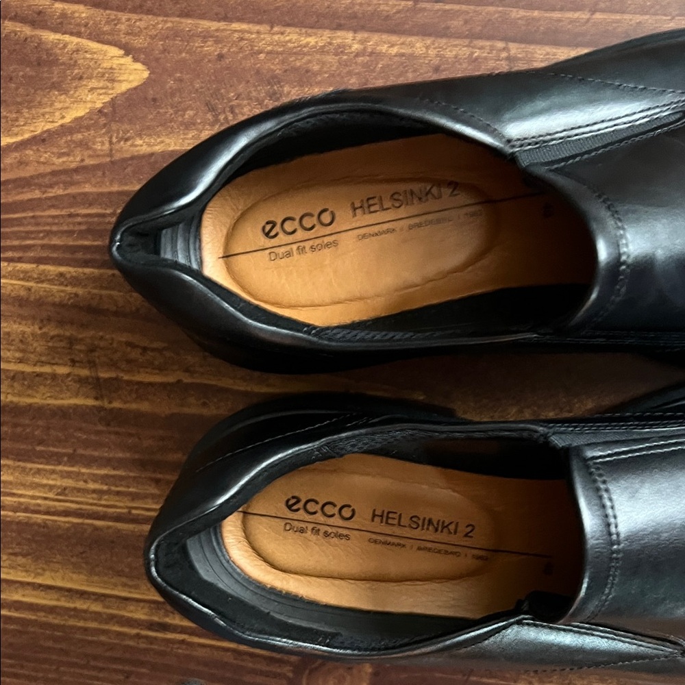 Ecco Black Leather Slip-On Loafers Helsinki 2 - Picture 4 of 5